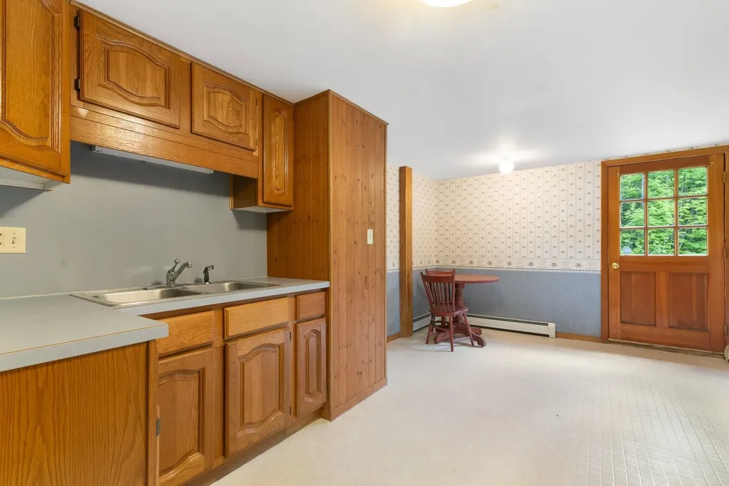4303 Hinesburg Road Guilford VT 05301