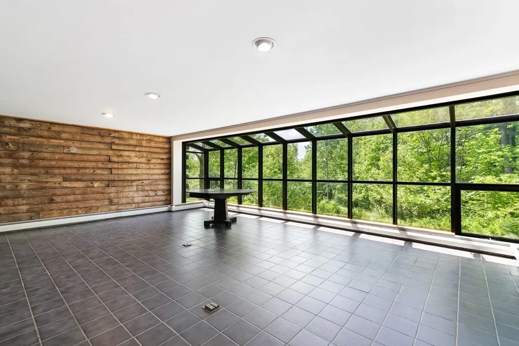 4303 Hinesburg Road Guilford VT 05301