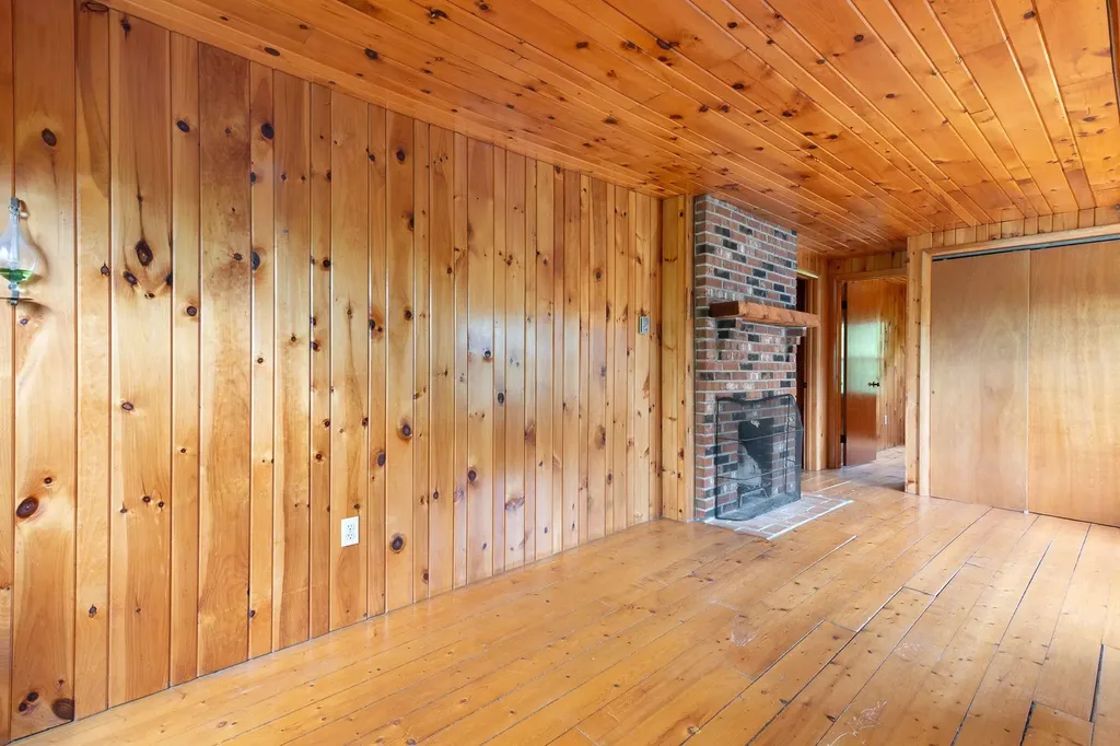 4303 Hinesburg Road Guilford VT 05301