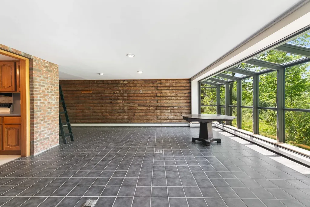 4303 Hinesburg Road Guilford VT 05301