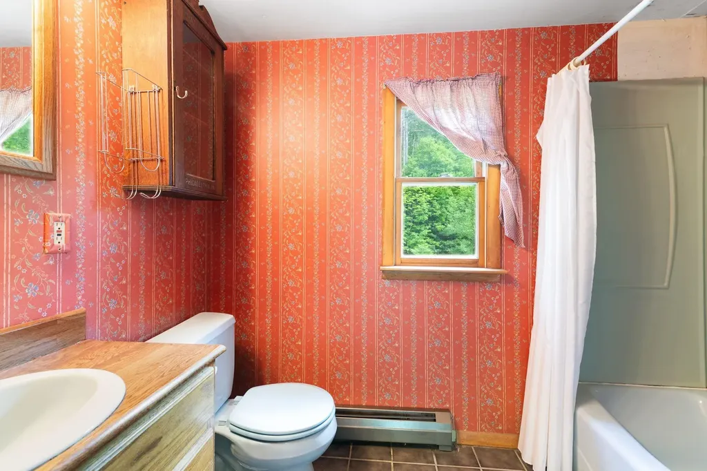 4303 Hinesburg Road Guilford VT 05301