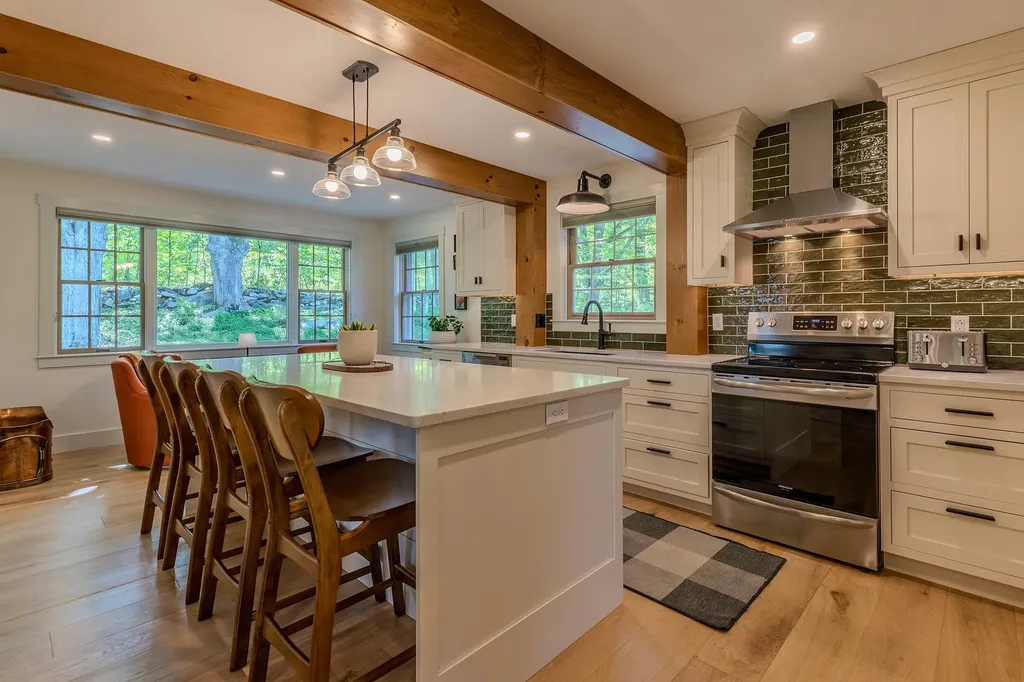 639 Main Street Weston VT 05161