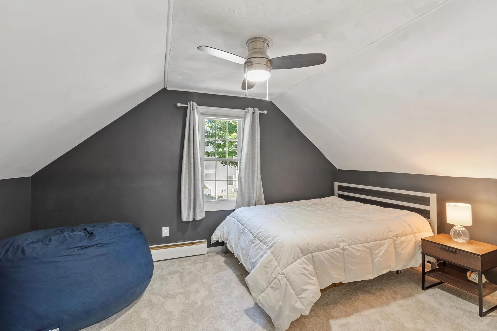 122 Westwood Drive Nashua NH 03062