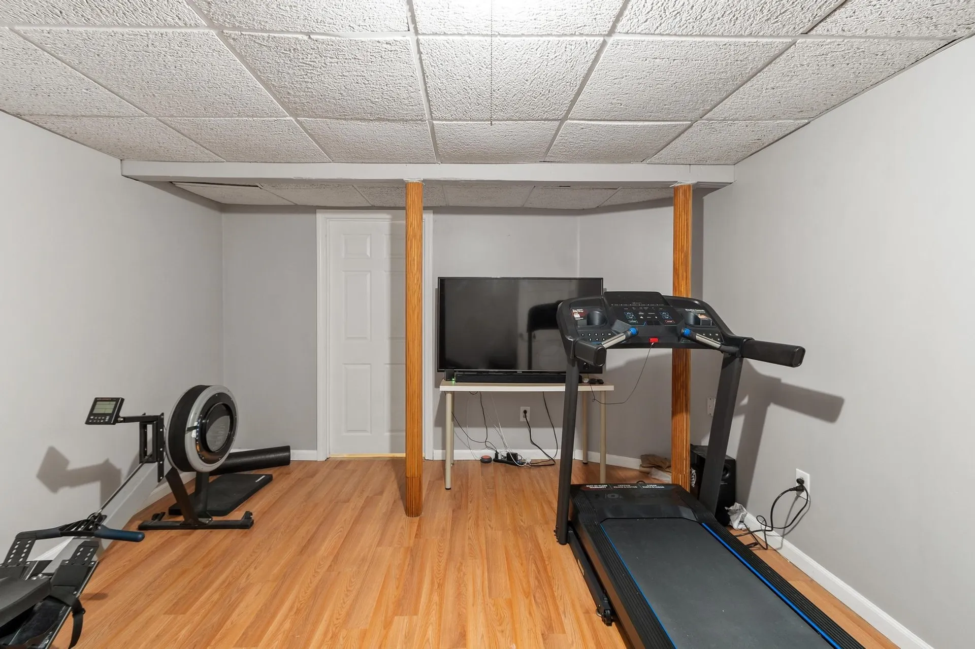 122 Westwood Drive Nashua NH 03062