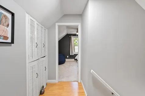 122 Westwood Drive Nashua NH 03062