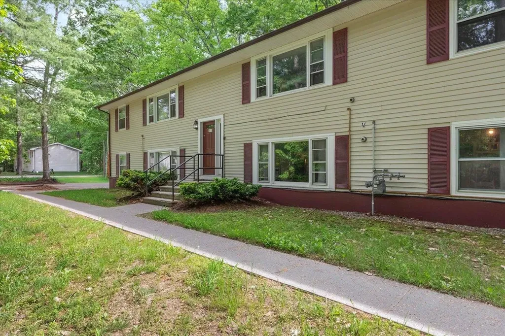 78 Sand Hill Road Essex VT 05452