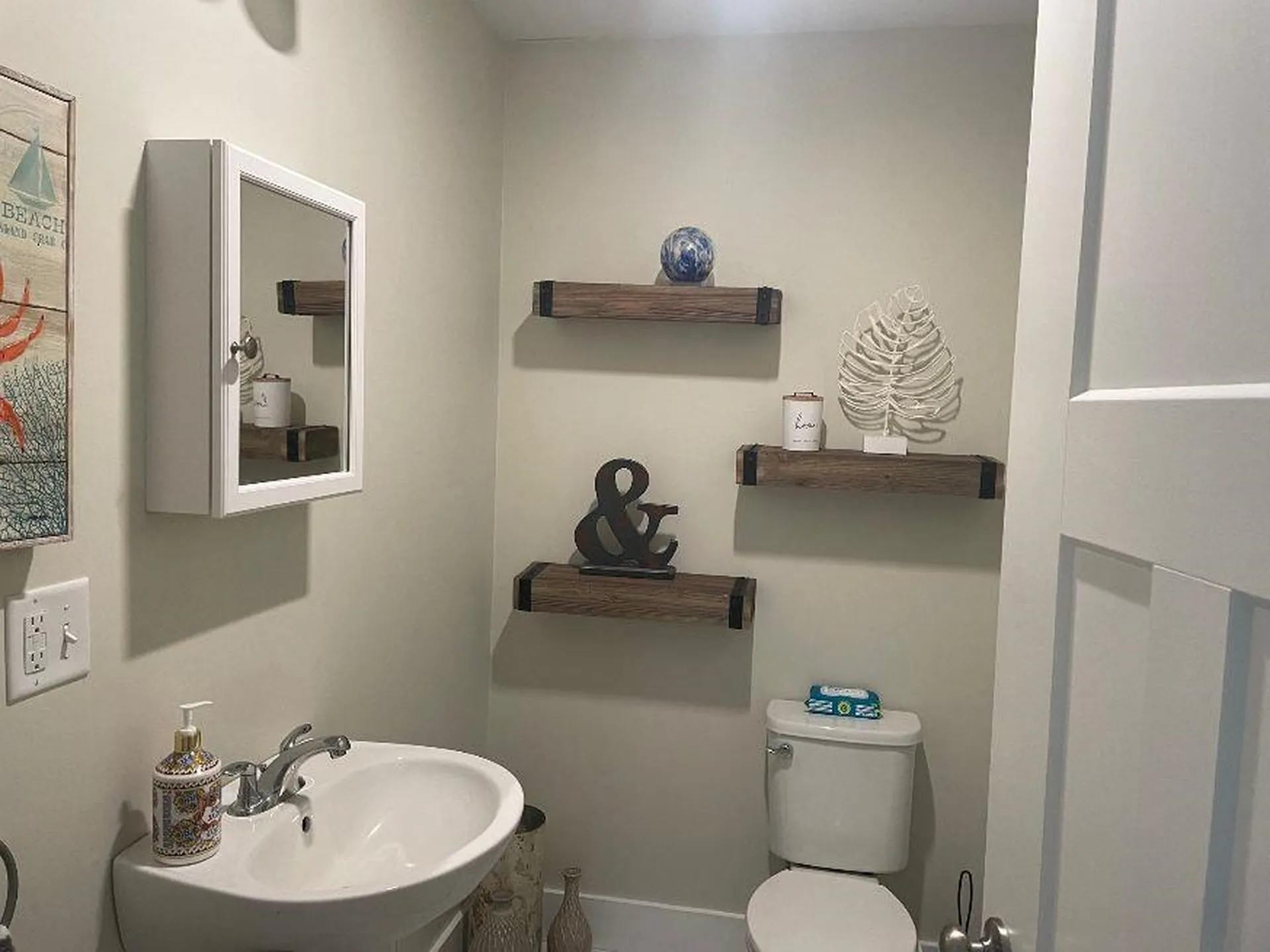 28 Campbell Drive Hampton NH 03842