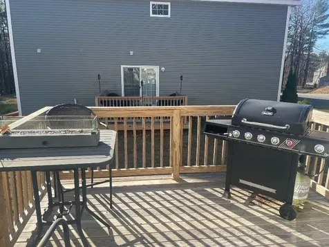 28 Campbell Drive Hampton NH 03842