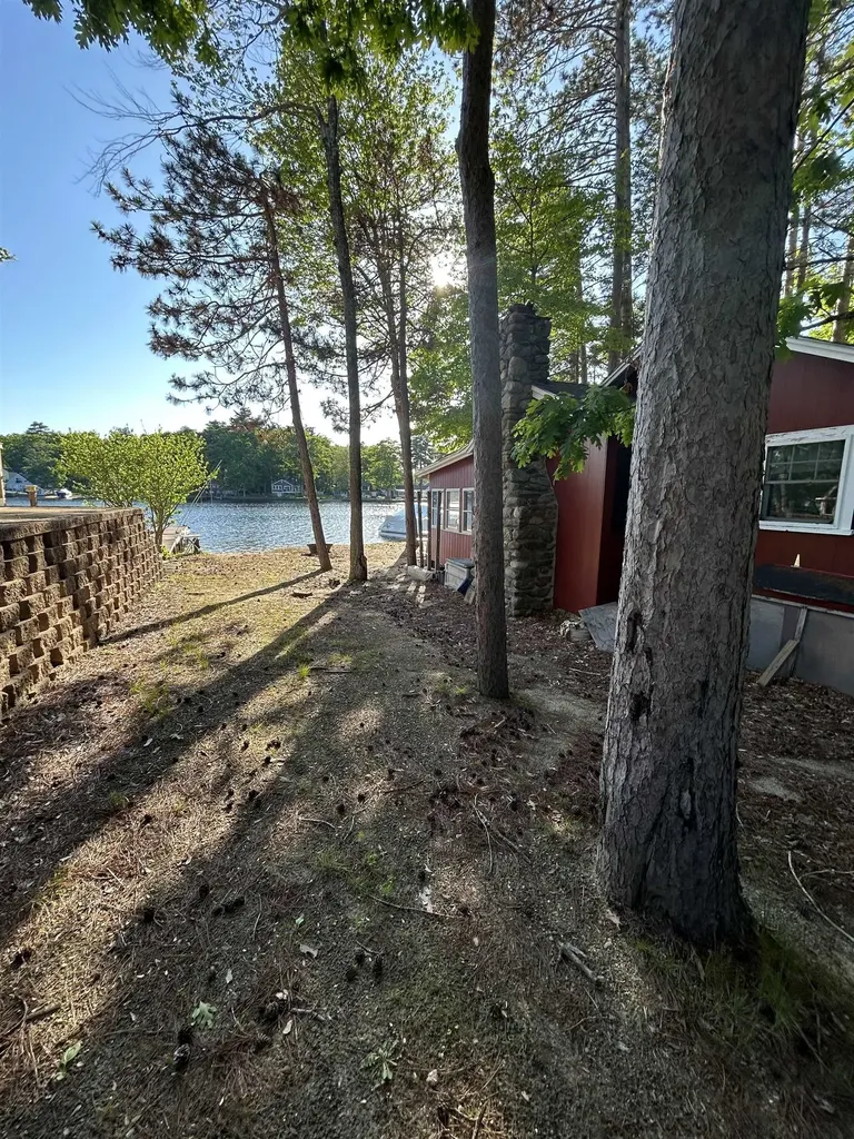 34 Gillis Terrace Salem NH 03079