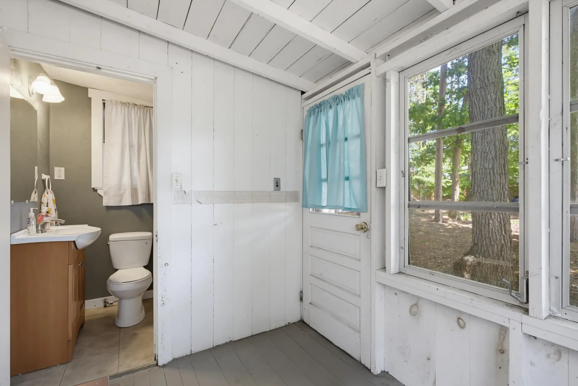 34 Gillis Terrace Salem NH 03079