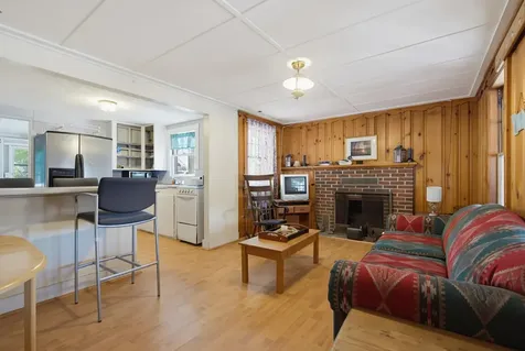 34 Gillis Terrace Salem NH 03079