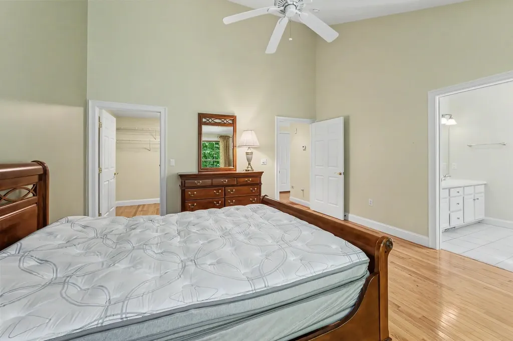 143 Hampton Meadows Hampton NH 03842-1820