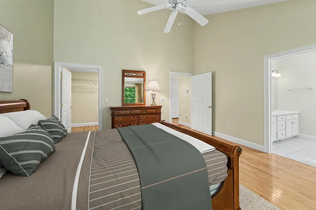 143 Hampton Meadows Hampton NH 03842-1820