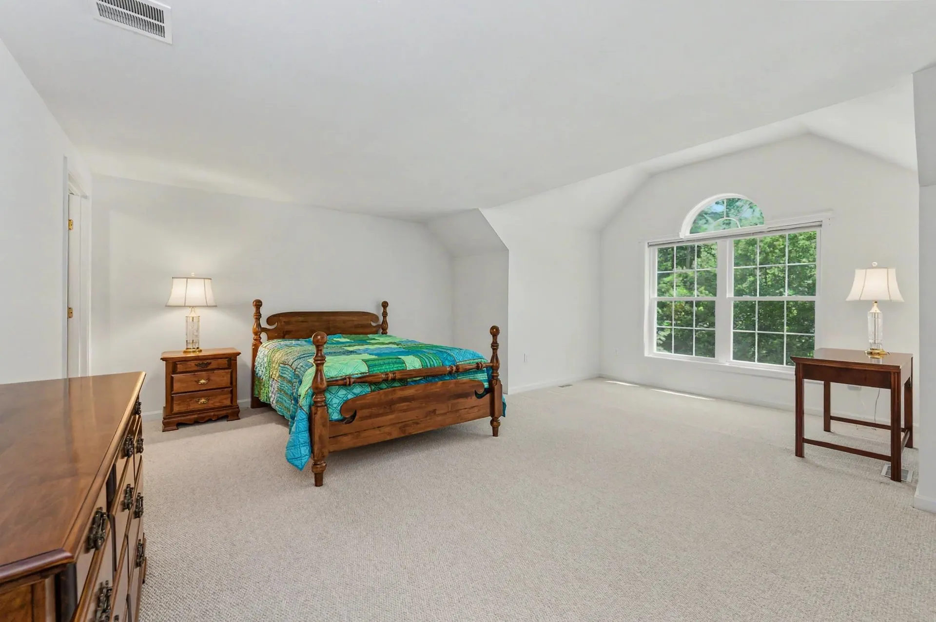 143 Hampton Meadows Hampton NH 03842-1820