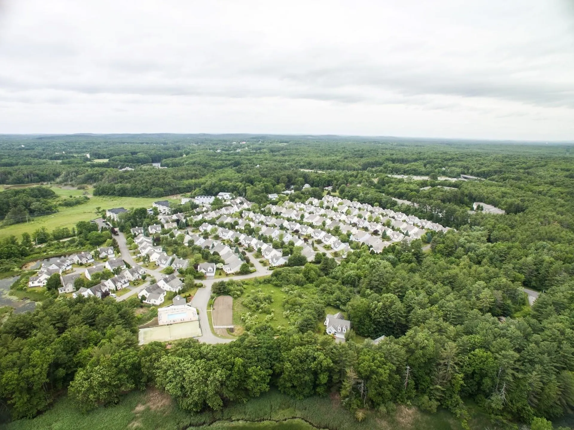 143 Hampton Meadows Hampton NH 03842-1820
