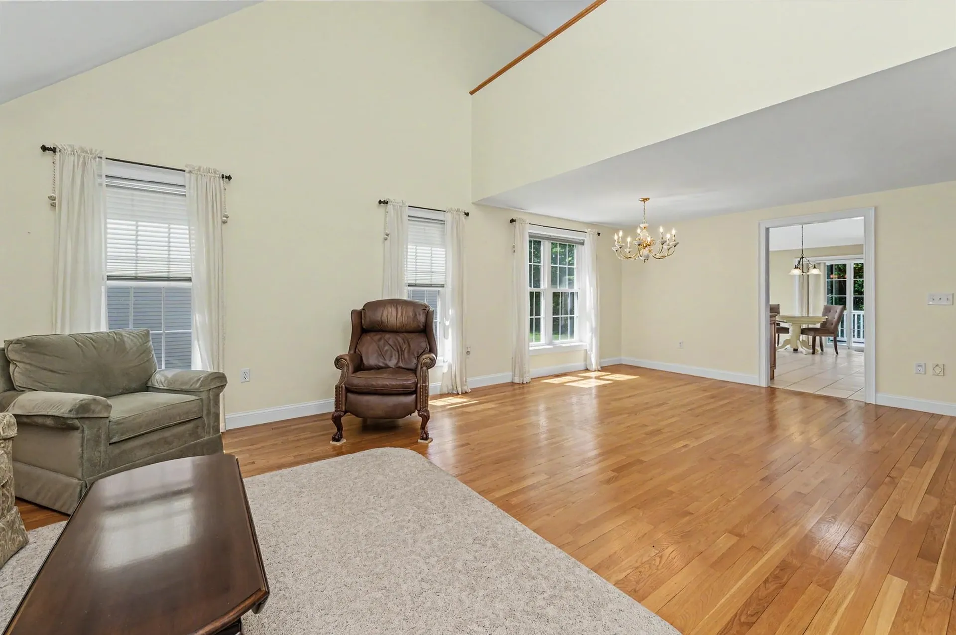 143 Hampton Meadows Hampton NH 03842-1820