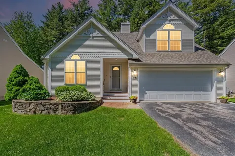 143 Hampton Meadows Hampton NH 03842-1820