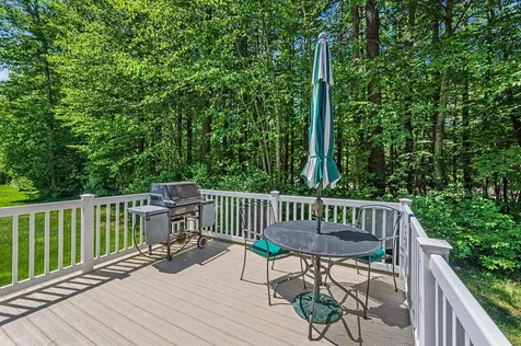 143 Hampton Meadows Hampton NH 03842-1820