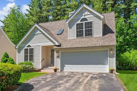 143 Hampton Meadows Hampton NH 03842-1820