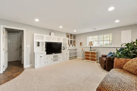 4 Orchard Lane East Kingston NH 03827