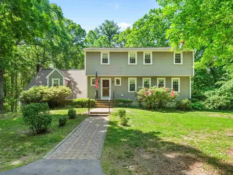 35 Sawyer Road Hampstead NH 03841