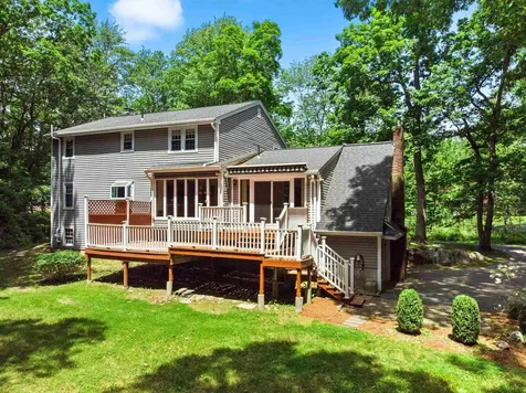 35 Sawyer Road Hampstead NH 03841