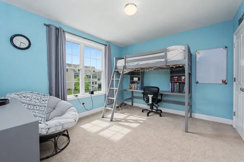 41 Schwinn Drive Nashua NH 03062