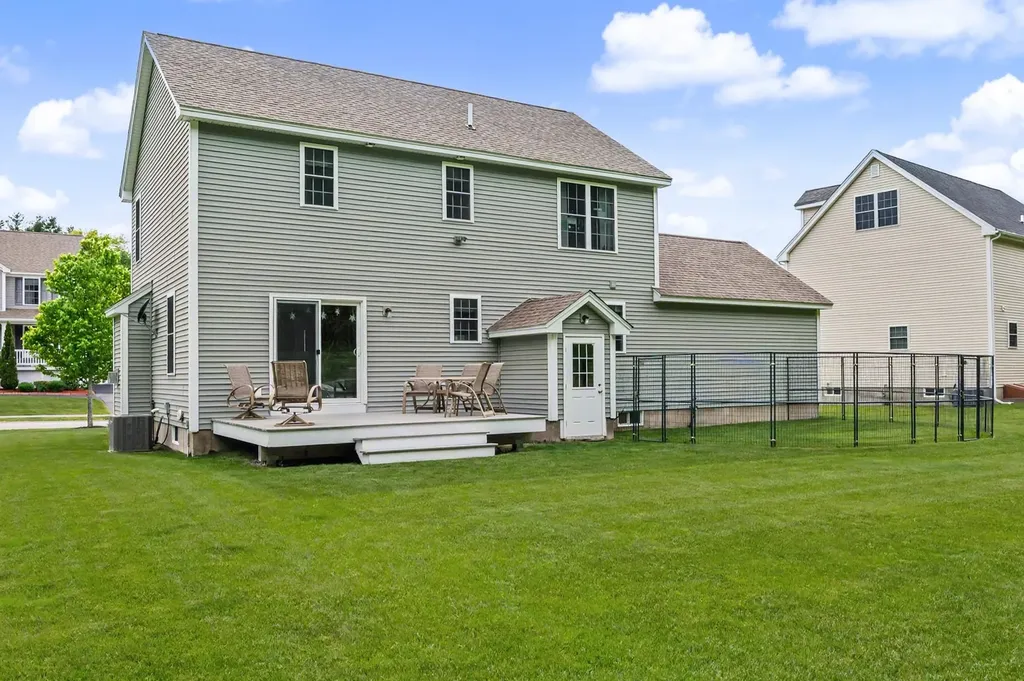 41 Schwinn Drive Nashua NH 03062
