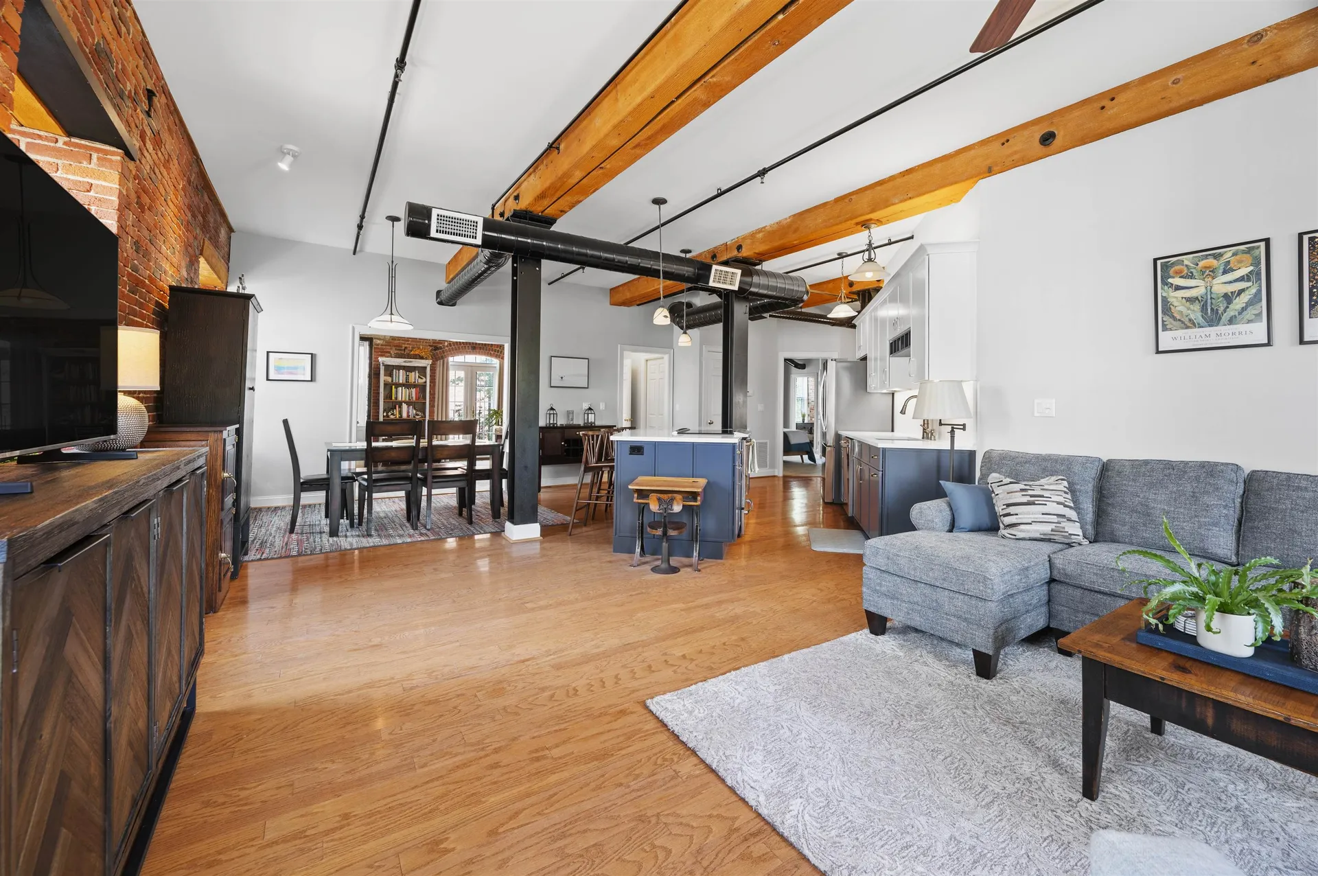 6 Bay Road Newmarket NH 03857