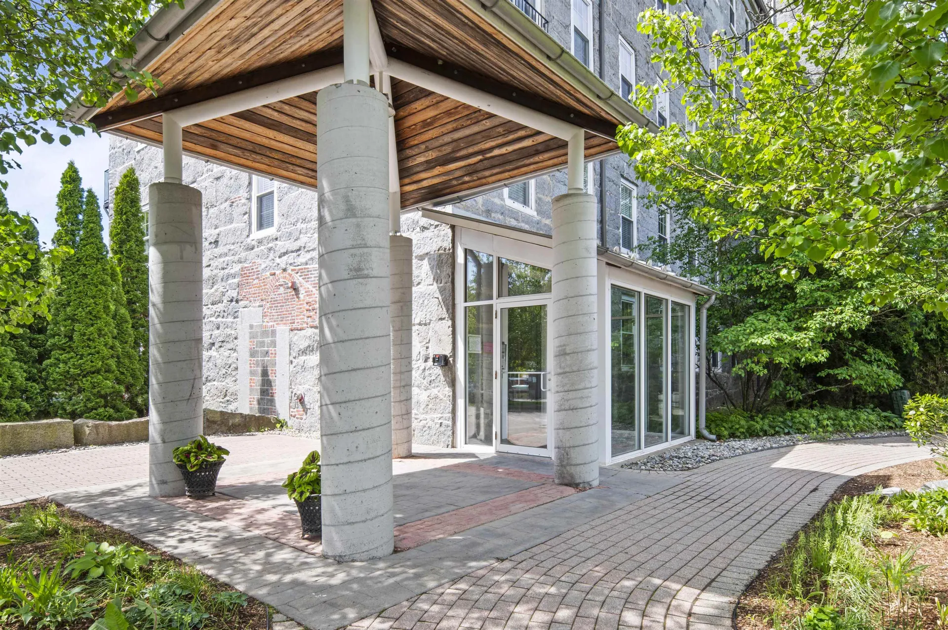6 Bay Road Newmarket NH 03857