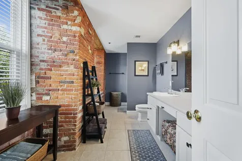 6 Bay Road Newmarket NH 03857