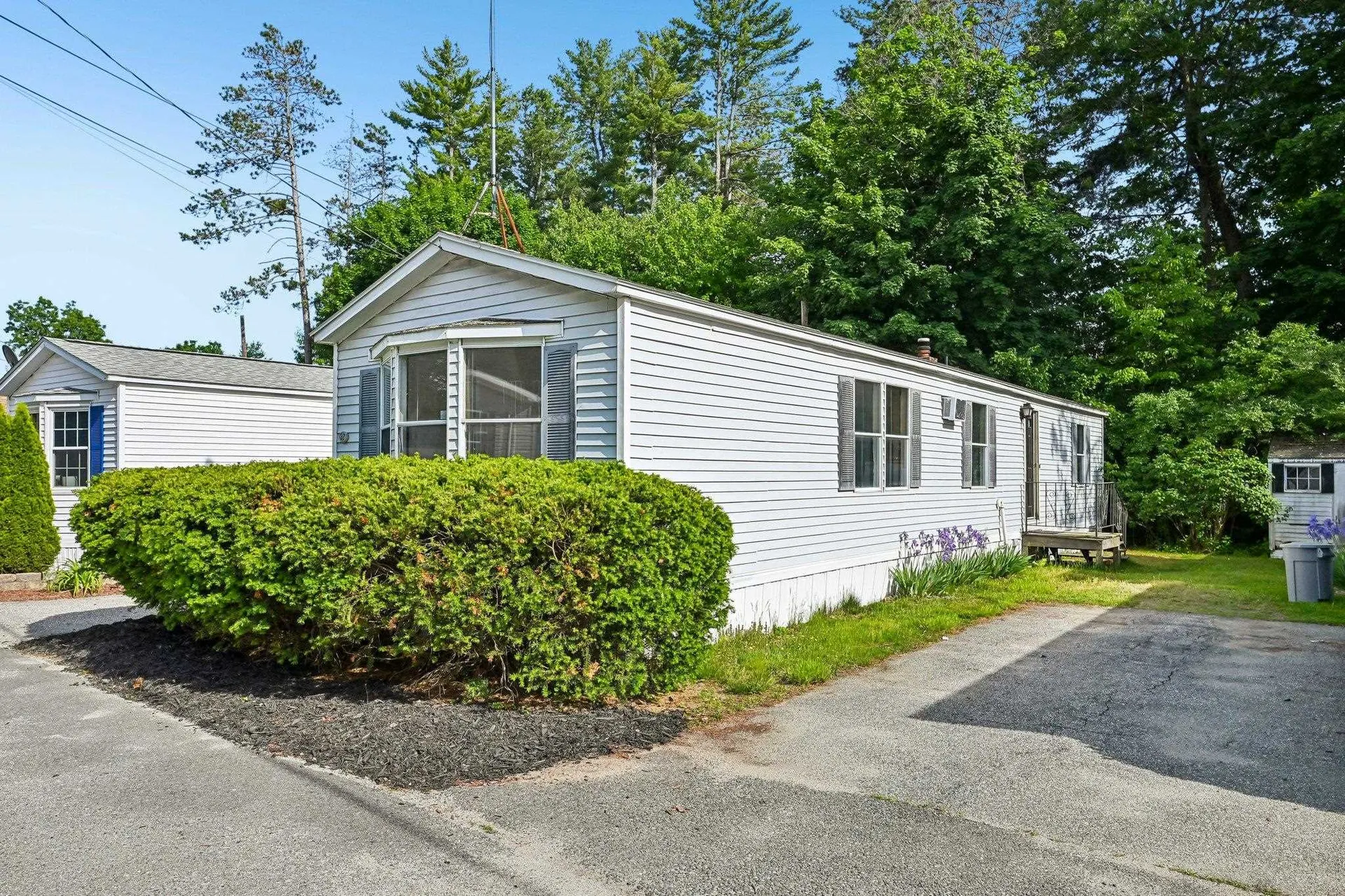 37 Thistle Way Manchester NH 03109