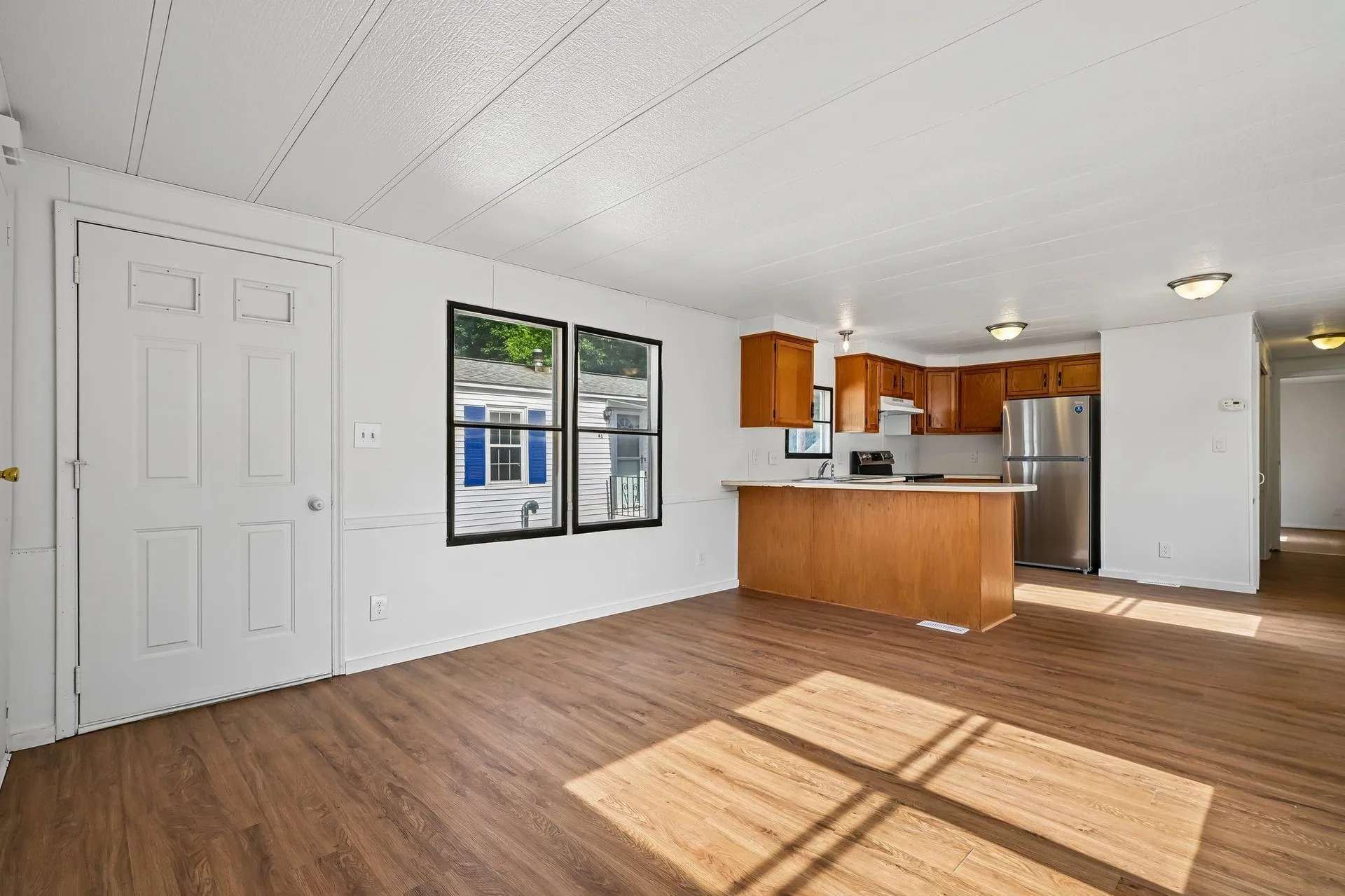 37 Thistle Way Manchester NH 03109