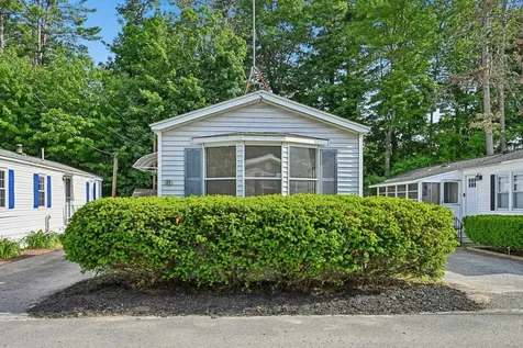 37 Thistle Way Manchester NH 03109