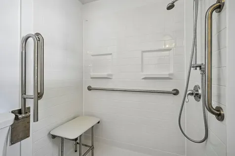 37 Thistle Way Manchester NH 03109