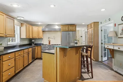 10 Pine Court Newfields NH 03856