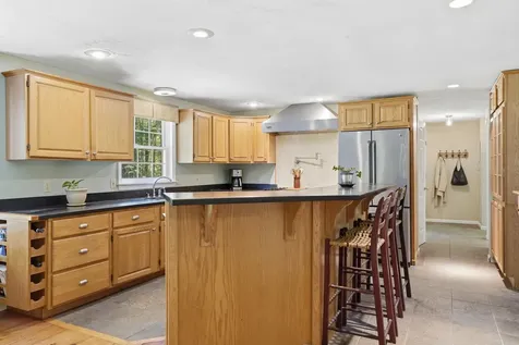 10 Pine Court Newfields NH 03856