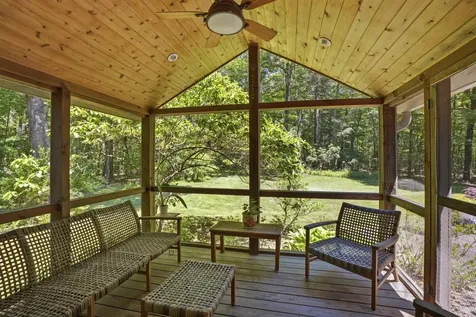 10 Pine Court Newfields NH 03856