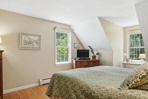 10 Pine Court Newfields NH 03856