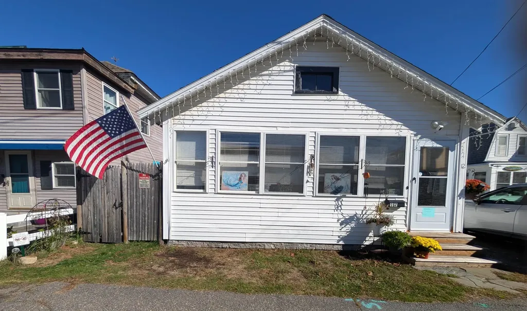12 Kentville Terrace Hampton NH 03842