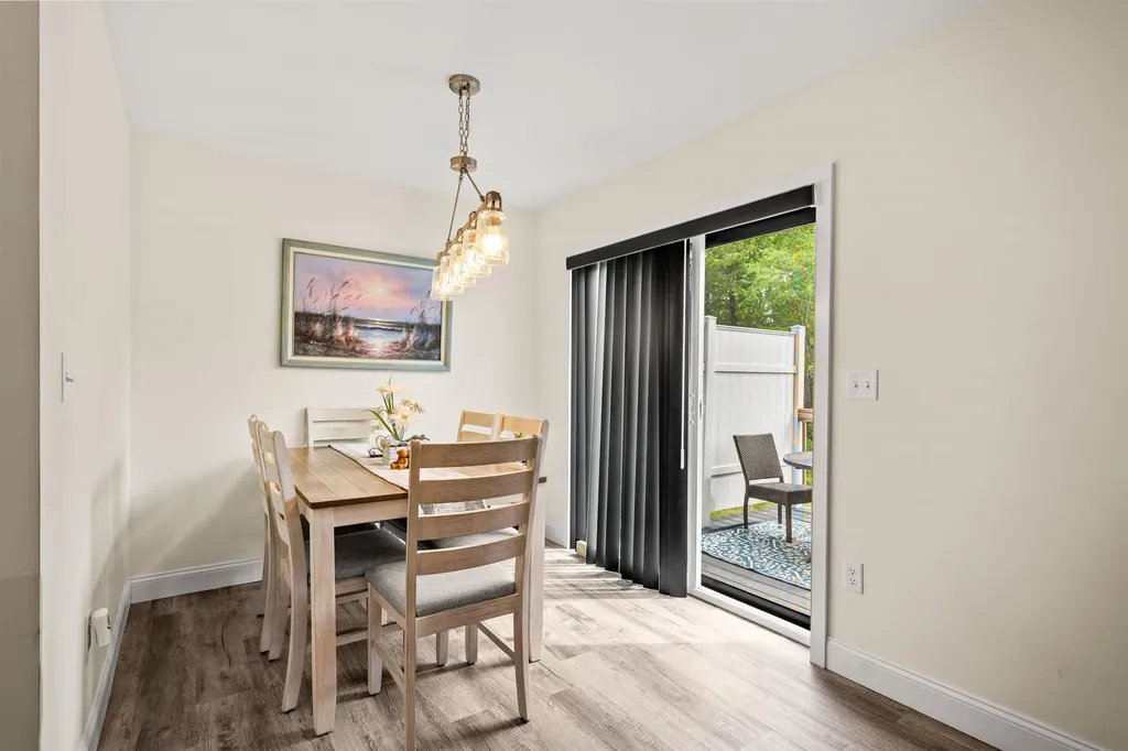 6 Biggs Avenue Epping NH 03042