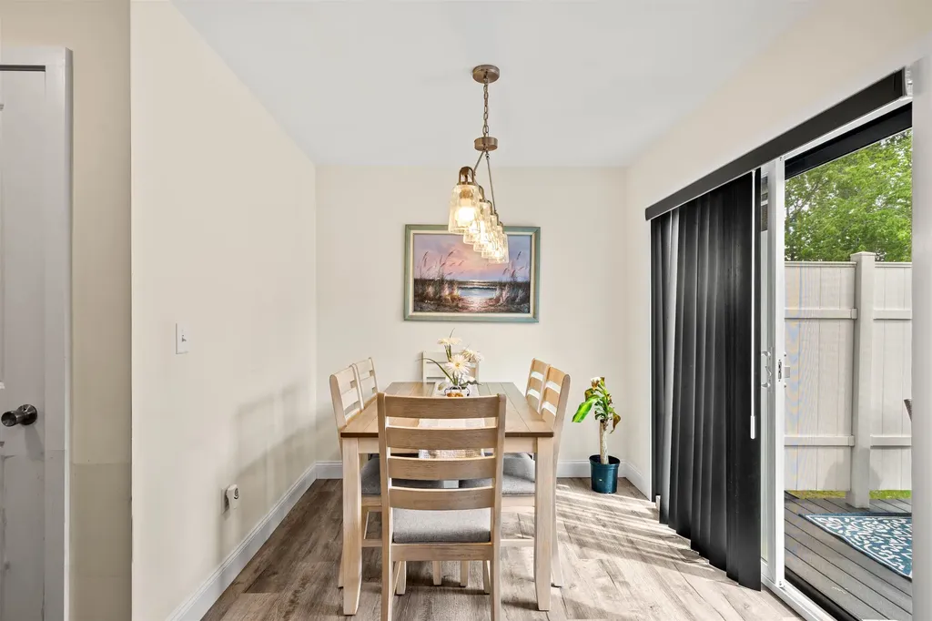 6 Biggs Avenue Epping NH 03042
