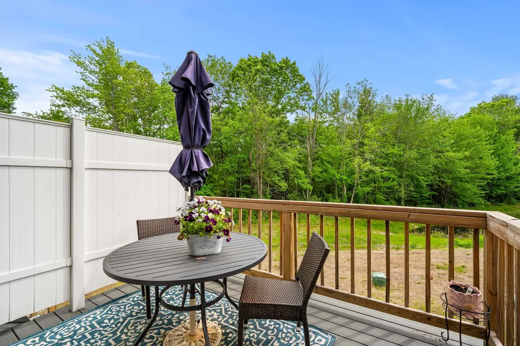 6 Biggs Avenue Epping NH 03042