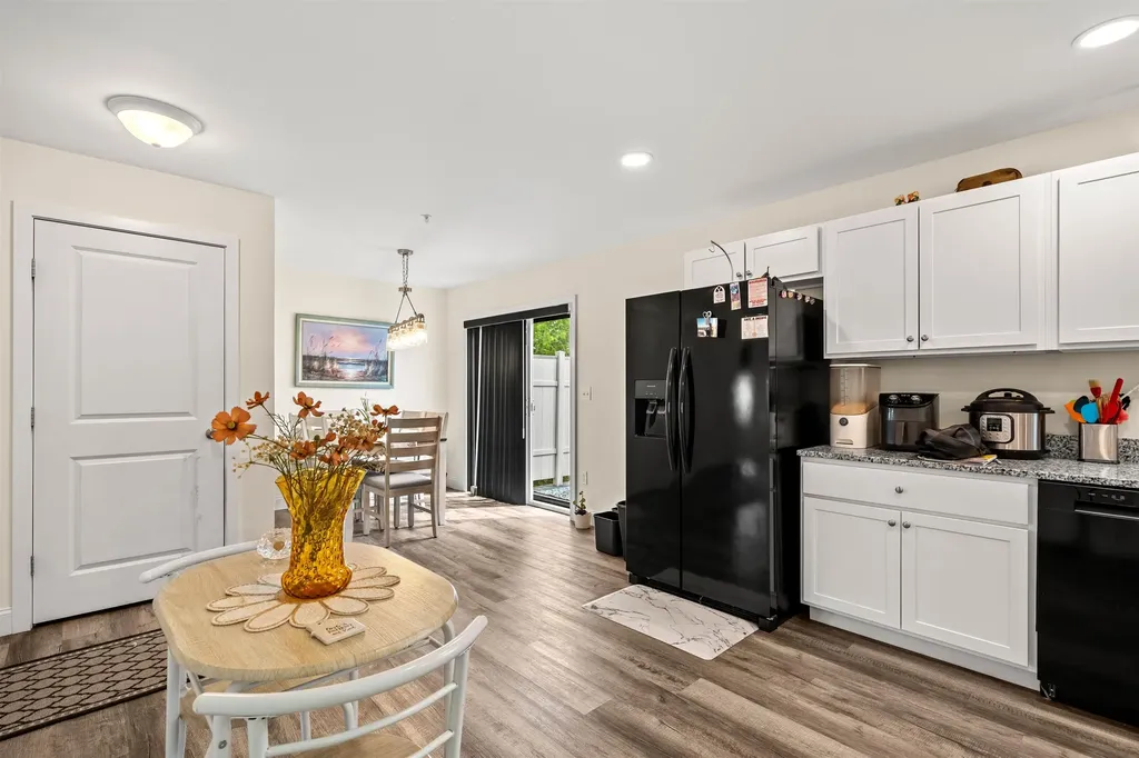 6 Biggs Avenue Epping NH 03042