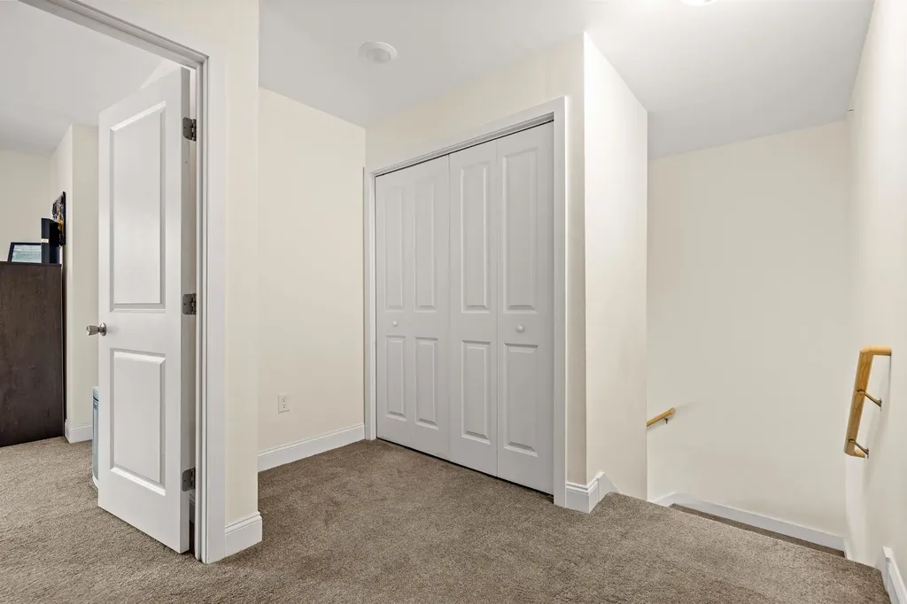 6 Biggs Avenue Epping NH 03042