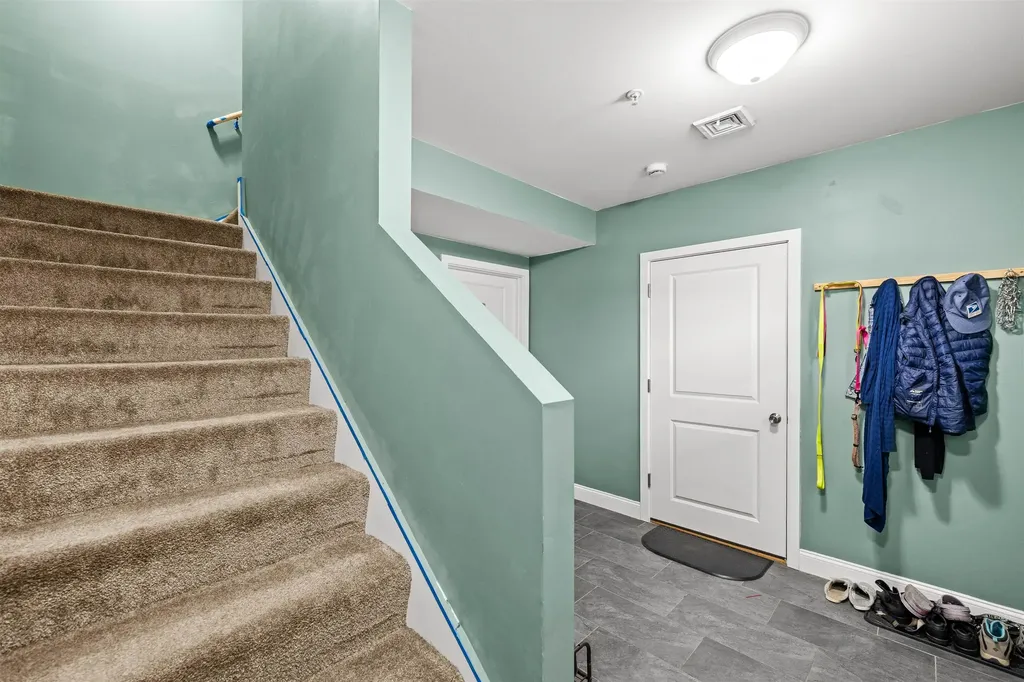 6 Biggs Avenue Epping NH 03042