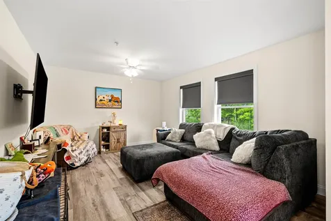 6 Biggs Avenue Epping NH 03042