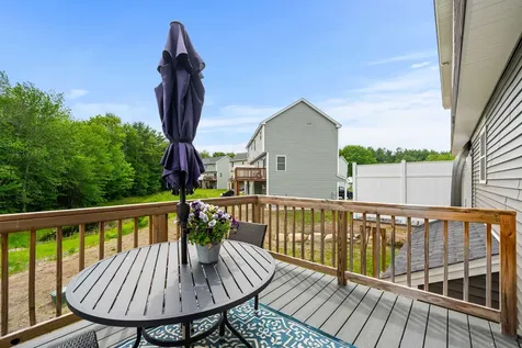 6 Biggs Avenue Epping NH 03042
