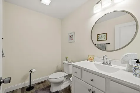 6 Biggs Avenue Epping NH 03042
