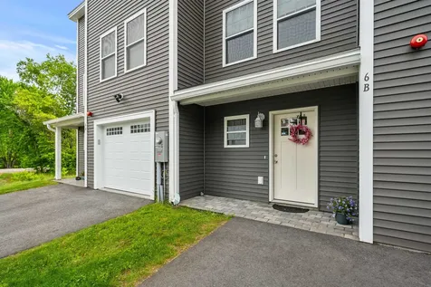6 Biggs Avenue Epping NH 03042